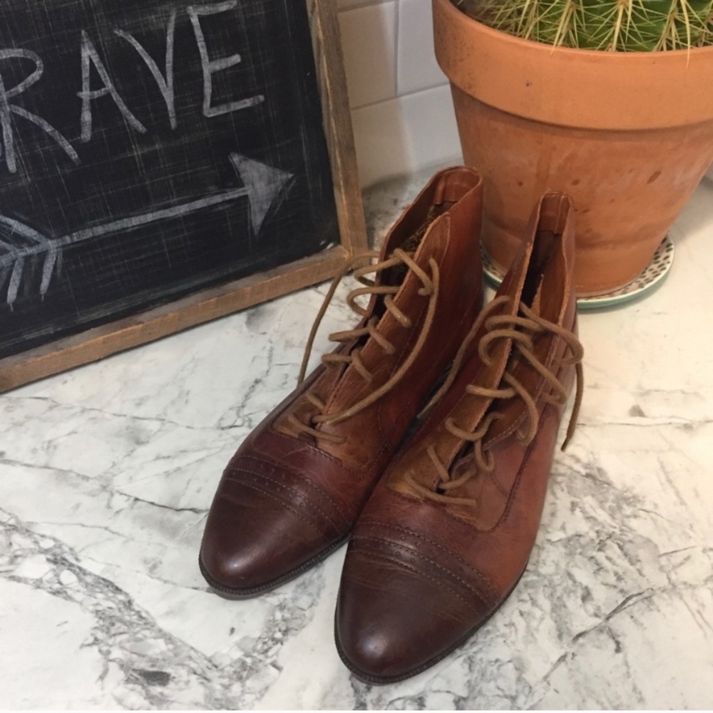 Honors Leather Vintage Booties Size 8